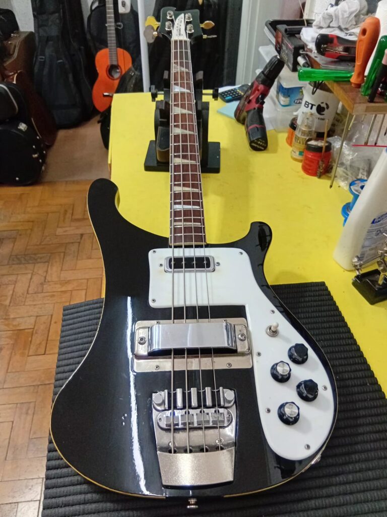 Luthier de Cordas em São Paulo, Conserto de Violao, Conserto de Violino, Conserto de Baixo e muito mais