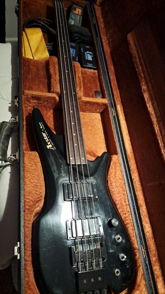 Luthier de Cordas em São Paulo, Conserto de Violao, Conserto de Violino, Conserto de Baixo e muito mais